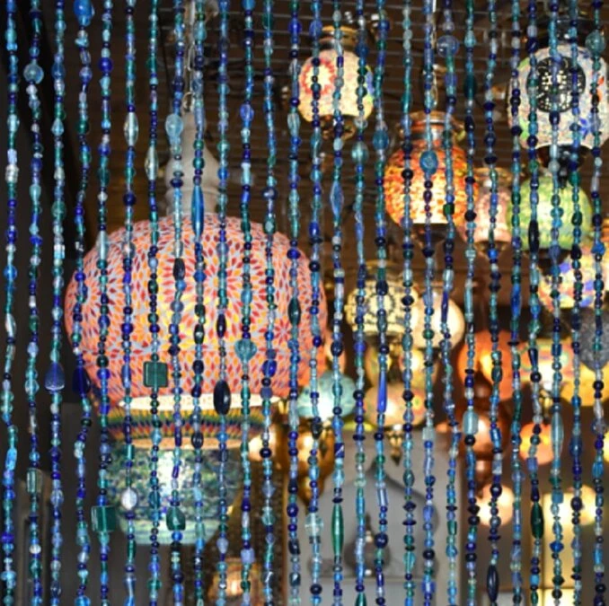 Glaskralengordijn Oosters (blauwe Glaskralen) 1 Glaskralengordijn Oosters (blauwe Glaskralen)