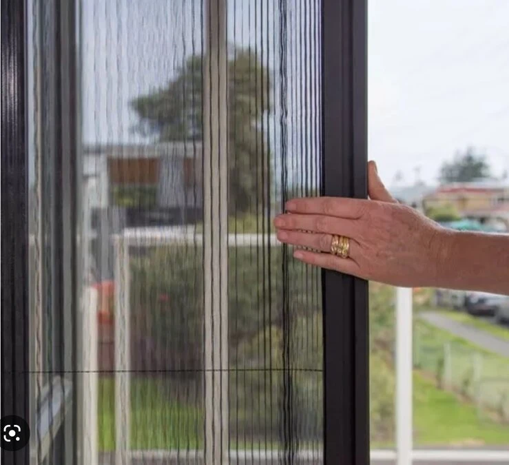 Plisséhordeur Voor Schuifpui Of Openslaande Tuindeuren (Op Maat) 2 Plisséhordeur Voor Schuifpui Of Openslaande Tuindeuren (Op Maat) - Afbeelding 2