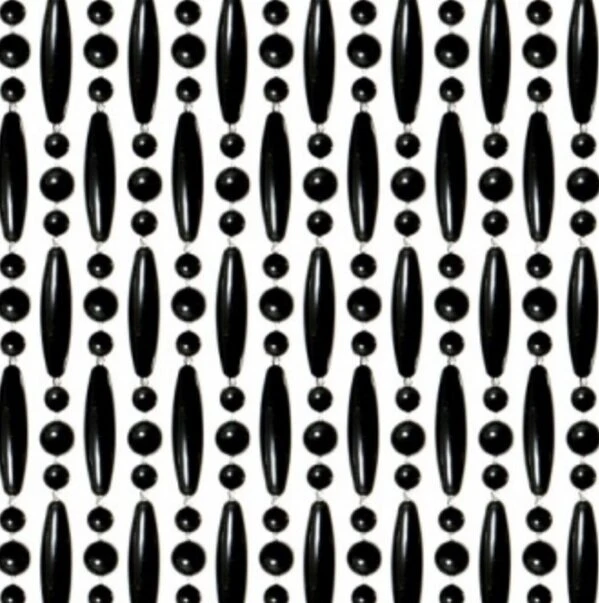 Vliegengordijn Kralen Op Maat: Verspringen Zwart 1 Vliegengordijn Kralen Op Maat: Verspringen Zwart